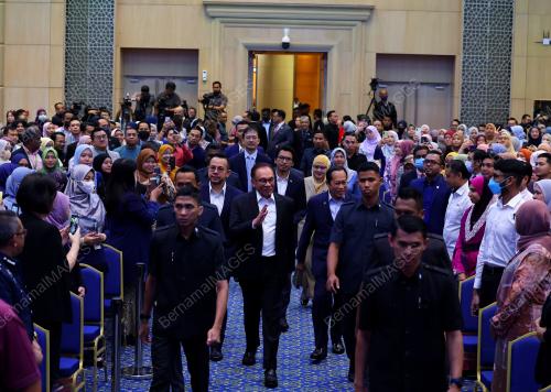 DATUK SERI ANWAR IBRAHIM