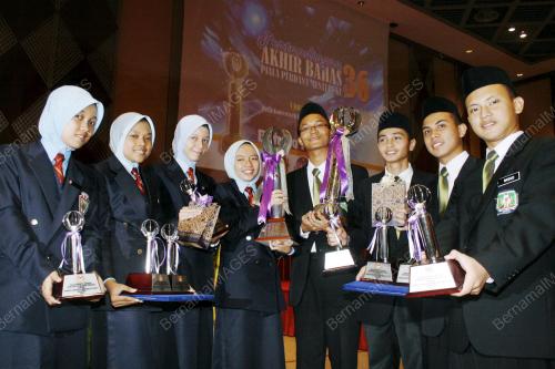 BAHAS PIALA PM 2009