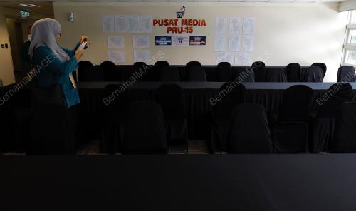 PUSAT MEDIA PRU15
