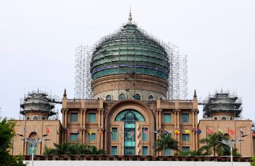 BANGUNAN PERDANA PUTRA