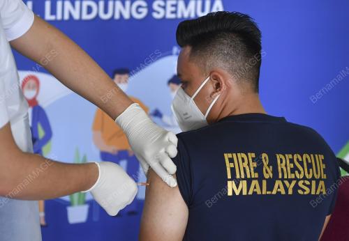 ANGGOTA JBPM TERIMA SUNTIKAN VAKSIN PFIZER BIONTECH