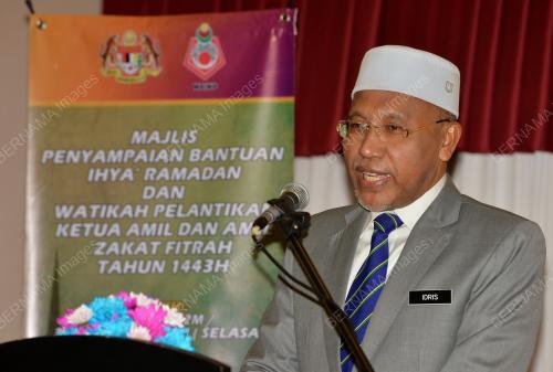 SENATOR DATUK IDRIS AHMAD
