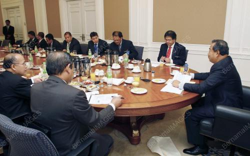 MUHYIDDIN YASSIN
