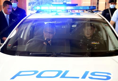 DATUK SERI HAMZAH ZAINUDDIN