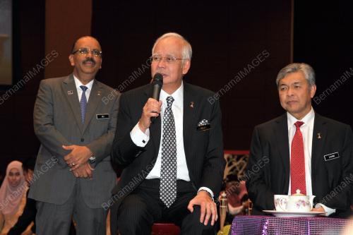 PTJ01_05082015_RAYA