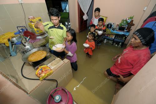 PTJ01_05112012_BANJIR