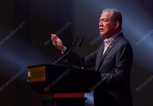 DATUK SERI FADILLAH YUSOF
