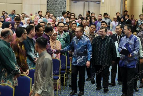 DATUK SERI ANWAR IBRAHIM