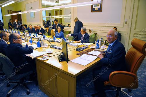 DATUK SERI NAJIB TUN RAZAK