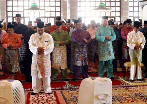 PTJ01_06062014_AGONG