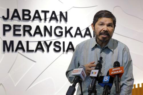 DATUK SERI DR MOHD UZIR MAHIDIN