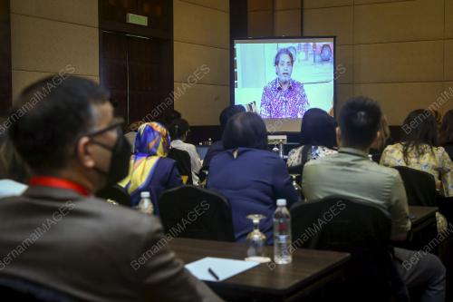 KHAIRY JAMALUDDIN
