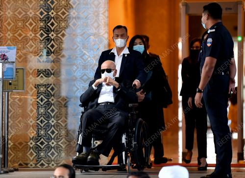 PTJ01_06122021_MAHKAMAH_ROSMAH