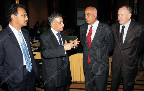 NOR MOHAMED YAKCOP