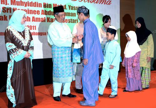 TAN SRI MUHYIDDIN MOHD YASSIN