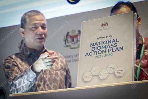 DATUK SERI FADILLAH YUSOF