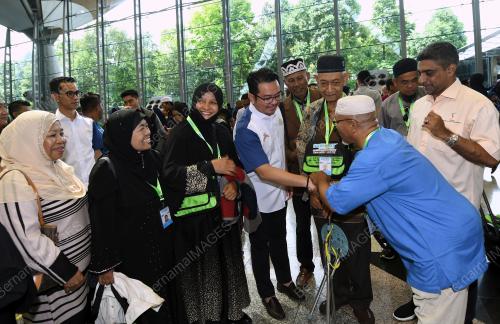 PTJ01_08042018_UMRAH