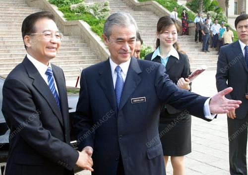 ABDULLAH AHMAD BADAWI/WEN JIABOA