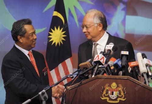 DATUK SERI MOHD NAJIB TUN ABDUL RAZAK