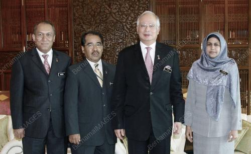 DATUK SERI MOHD NAJIB TUN ABDUL RAZAK