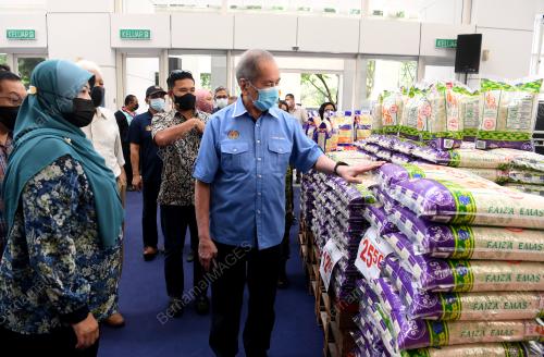 DATUK SERI DR WAN JUNAIDI TUANKU JAAFAR
