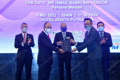DATUK SERI ISMAIL SABRI YAAKOB