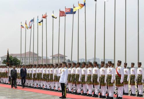 PTJ01_09082019_MAHATHIR_JOKOWI_BN201908067293