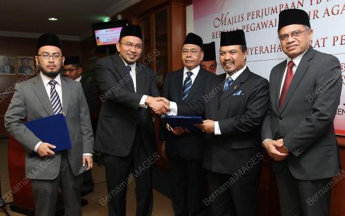 PTJ01_09102013_JAMIL_KHIR