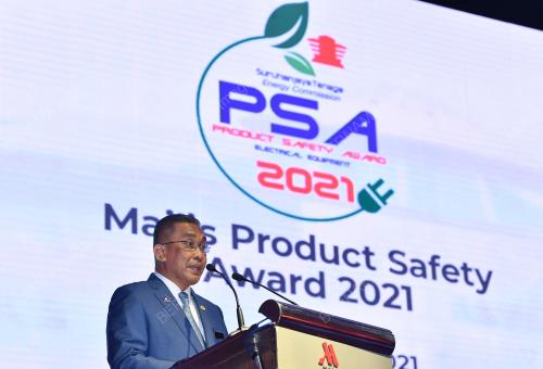 DATUK SERI TAKIYUDDIN HASSAN