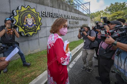 TOH PUAN NAI'MAH ABDUL KHALID