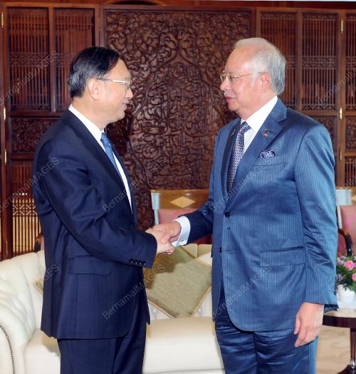 PTJ01_10052016_NAJIB_JIECH