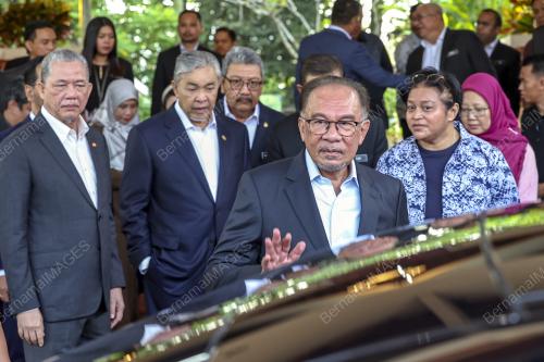 DATUK SERI ANWAR IBRAHIM