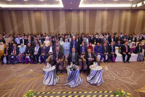 DATUK AARON AGO DAGANG
