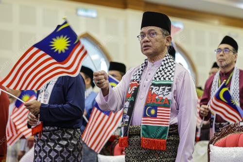DATUK DR MOHD NA'IM MOKHTAR