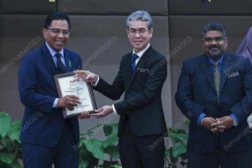 DATUK DR ANESEE IBRAHIM