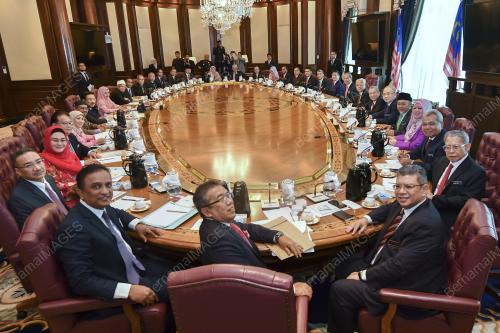 TAN SRI MUHYIDDIN YASSIN