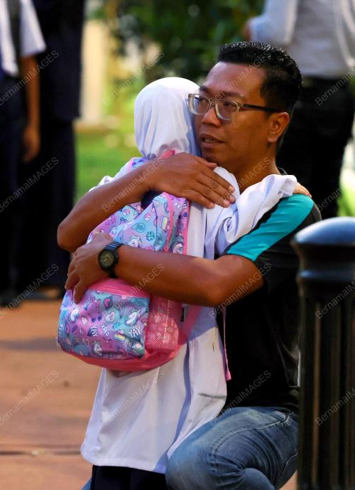 HARI PERTAMA SESI PERSEKOLAHAN 2024-2025
