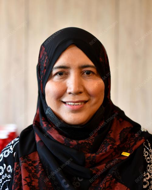 PROF DATUK NOOR INAYAH YA'AKUB