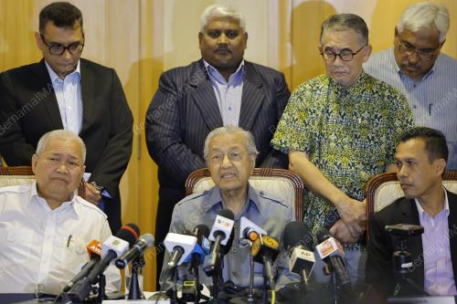 TUN DR MAHATHIR MOHAMAD