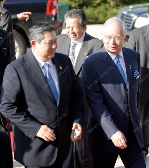 MOHD NAJIB TUN ABDUL RAZAK