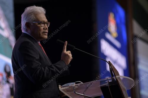 DATUK SERI HAMZAH ZAINUDIN
