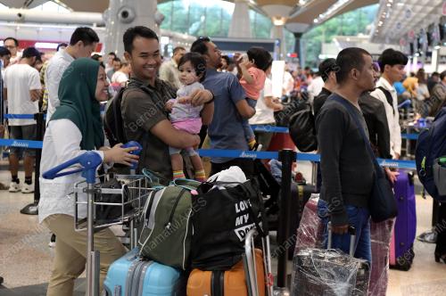 PTJ01_13062018_KLIA_RAYA