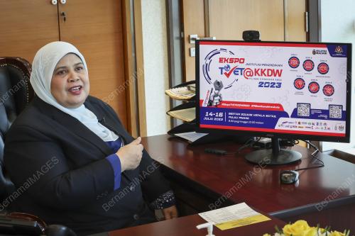 DATUK RUBIAH WANG