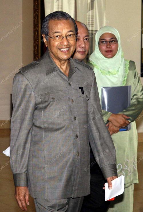 TUN DR. MAHATHIR MOHAMAD
