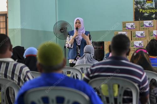 DATUK SERI RINA MOHD HARUN