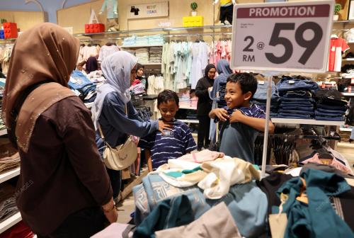 TINJAUAN PERSIAPAN HARI RAYA