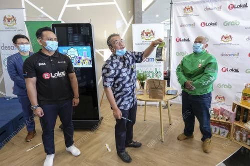 DATUK DR ABD LATIFF AHMAD
