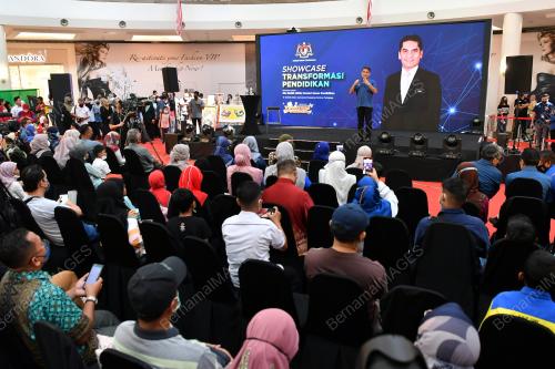 DATUK DR RADZI JIDIN