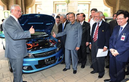 DATUK SERI NAJIB TUN RAZAK