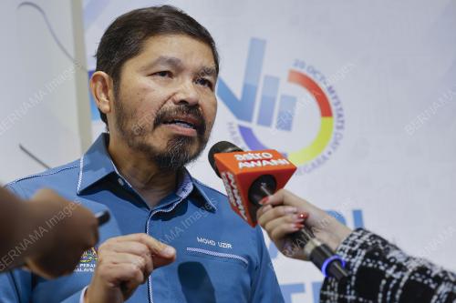 DATUK SERI DR MOHD UZIR MAHIDIN